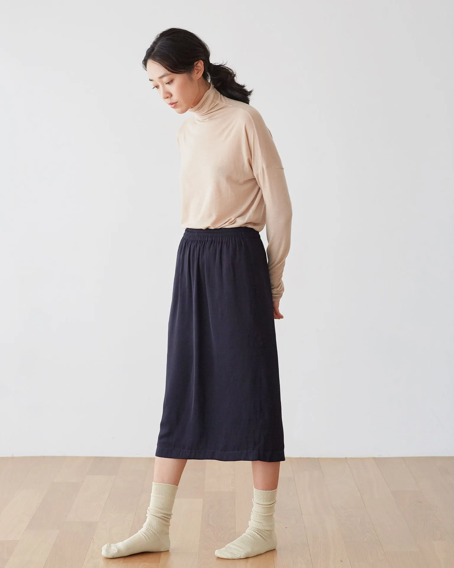 Classic H-Line Skirt / Deep Navy