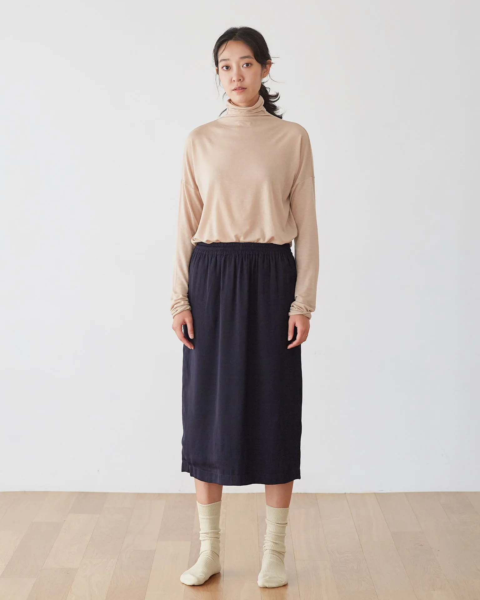 Classic H-Line Skirt / Deep Navy