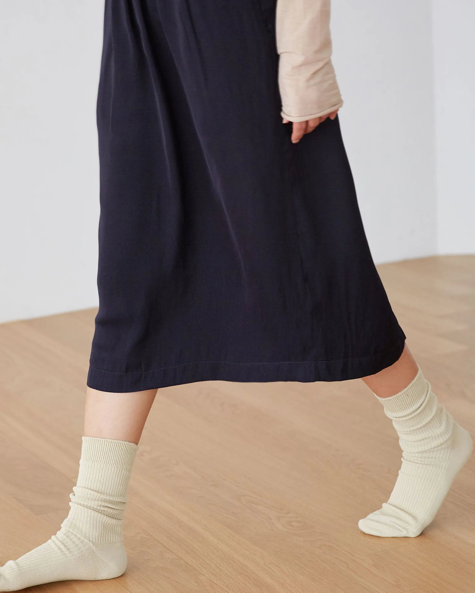 Classic H-Line Skirt / Deep Navy