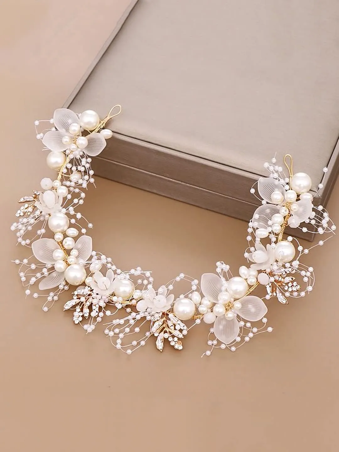 Yellow Chimes Bridal Hair Vine for Women and Girls Bridal Hair Accessories for Wedding White Headband Hair Accessories Wedding Jewellery for Women Floral Pearl Bridal Wedding Head band Hair Vine for Girls