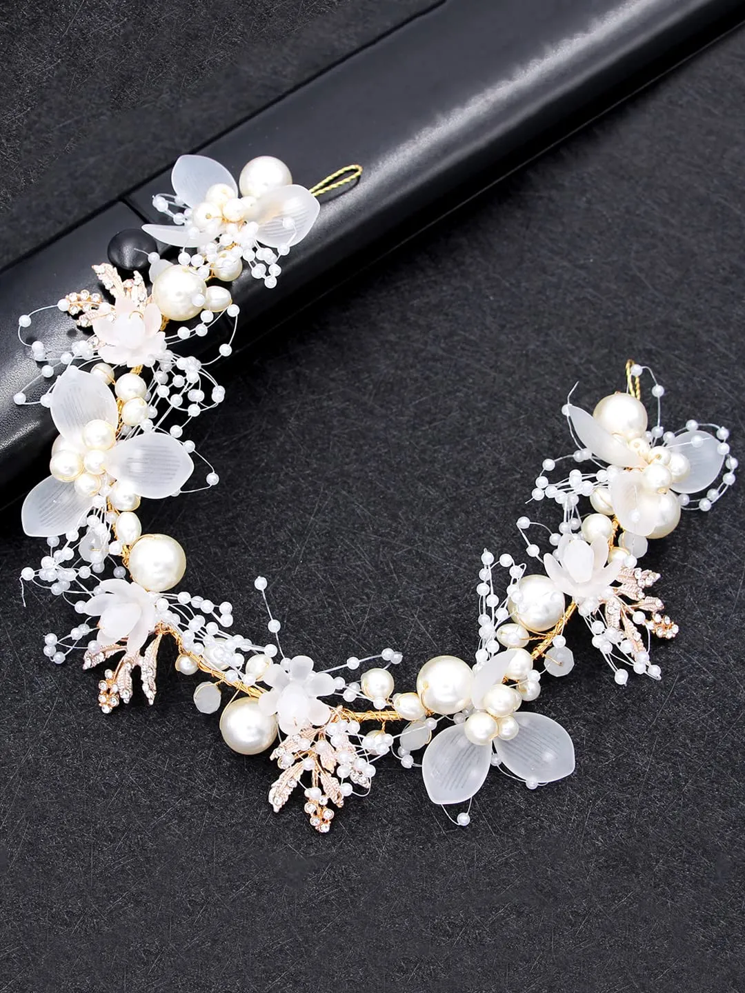 Yellow Chimes Bridal Hair Vine for Women and Girls Bridal Hair Accessories for Wedding White Headband Hair Accessories Wedding Jewellery for Women Floral Pearl Bridal Wedding Head band Hair Vine for Girls